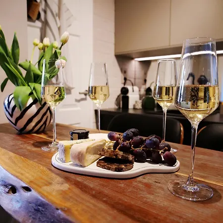 Canal 4p 아파트 *