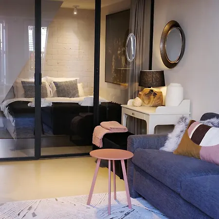 Canal 4p 阿姆斯特丹