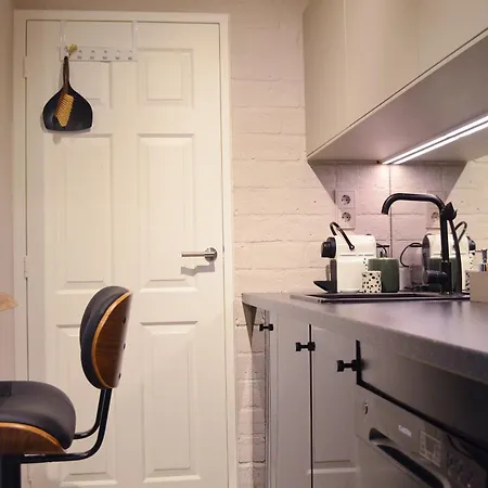 Canal 4p * Amsterdam