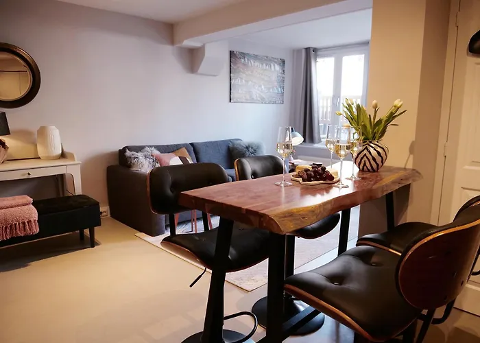 Canal 4p Διαμέρισμα *